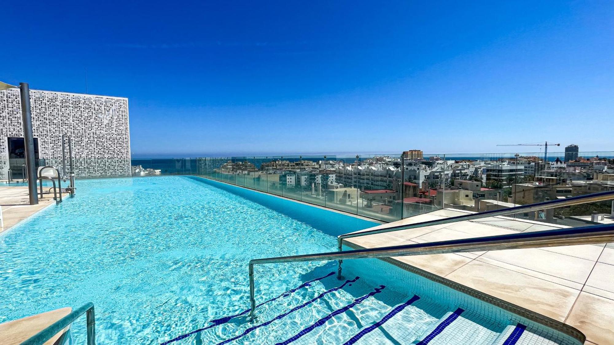 Infinity Estepona Centro Exterior photo